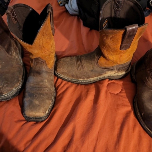 Ariat Steel Toe Waterproof boots - Picture 2 of 4